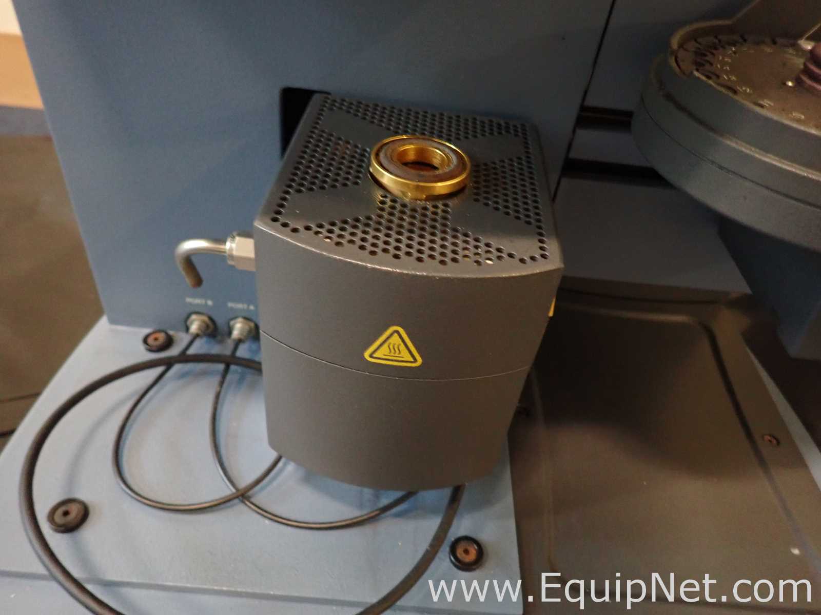 TA Instruments Q5000 Gravimetric Analyzer with DSC Q200 Differential Scanning Calorimeter