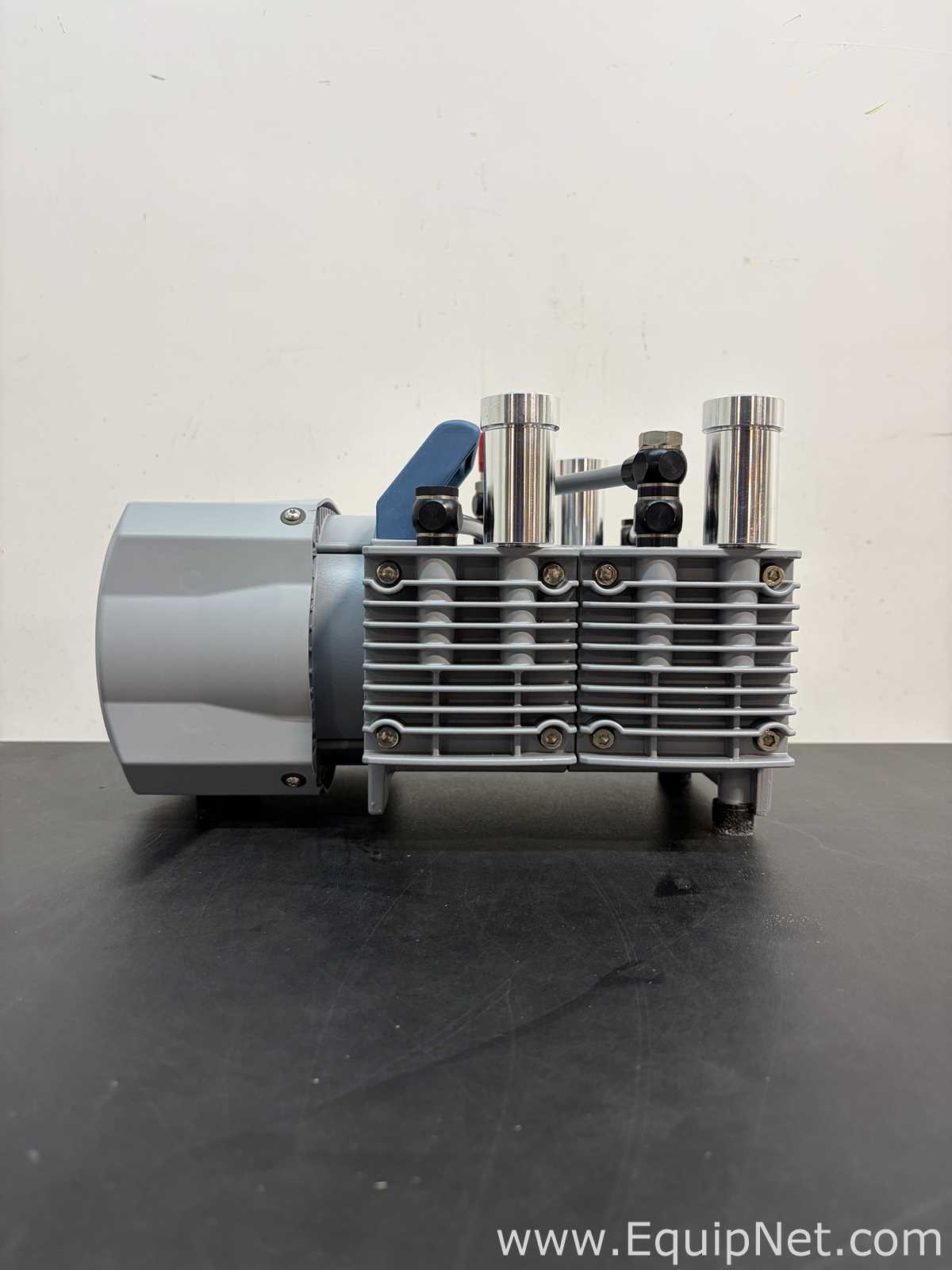Vacuubrand ME 8 NT Vacuum Pump