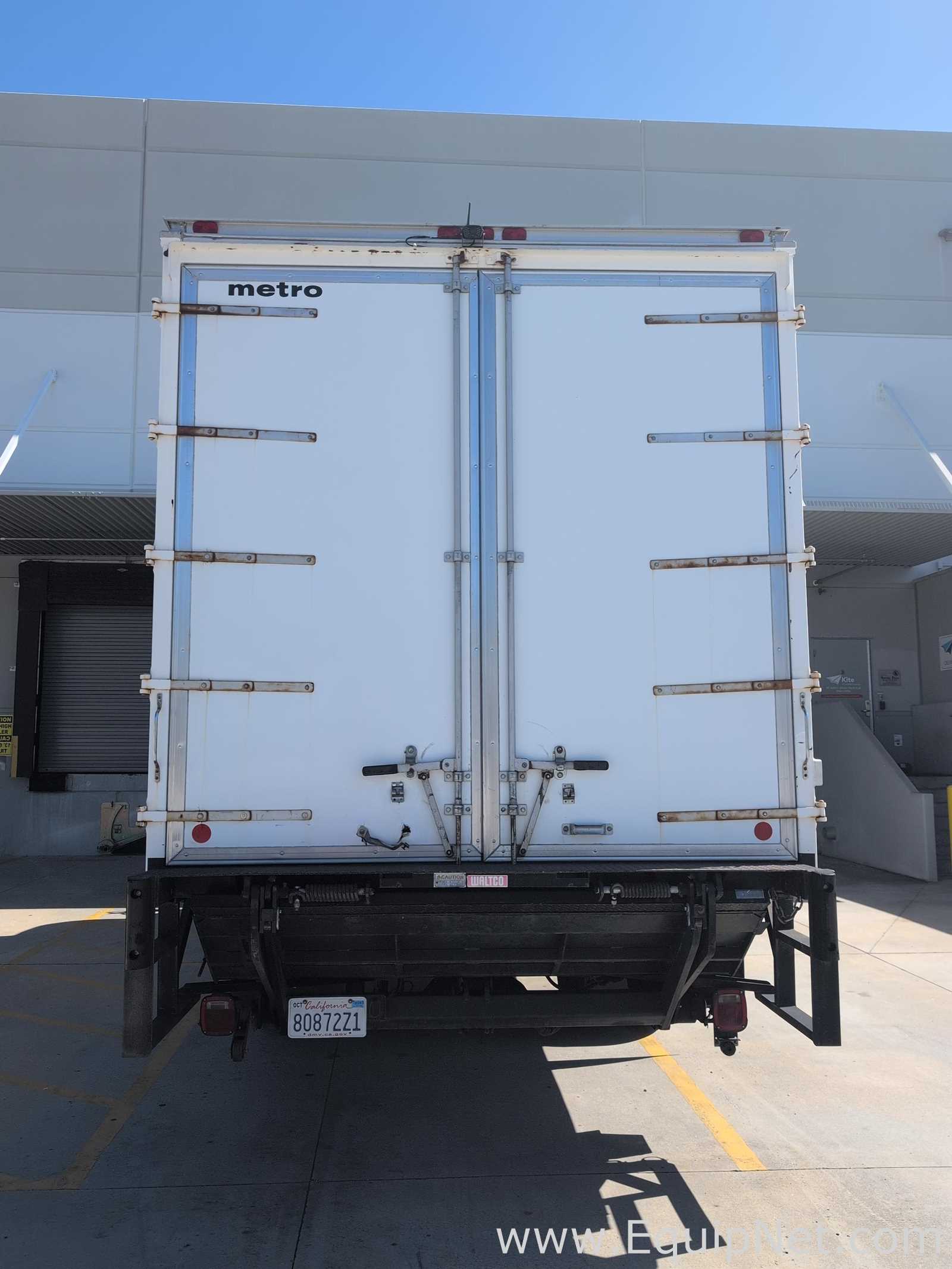 2016 International Refrigerated Box Truck with Lift Gate