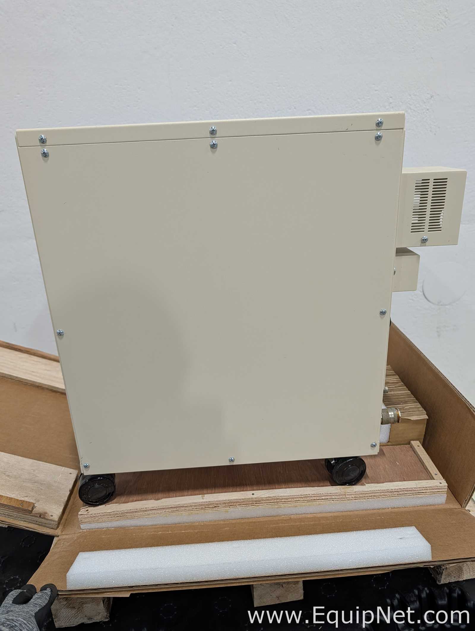 Bruker Avance III 600 NMR Spectrometer Electronic Console Cabinet