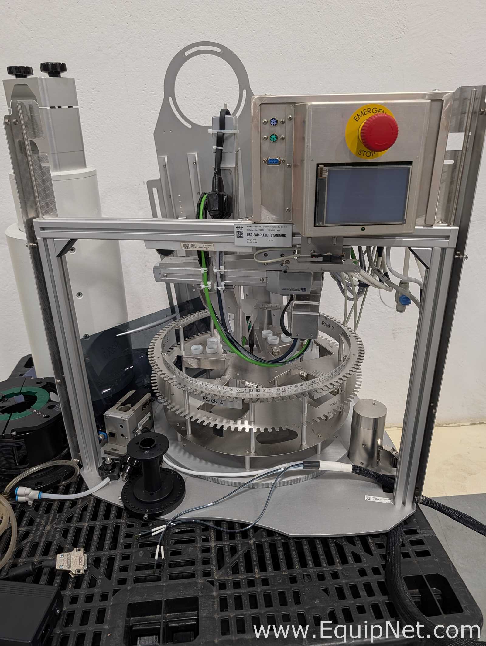 Bruker Avance III 600 NMR Spectrometer Electronic Console Cabinet