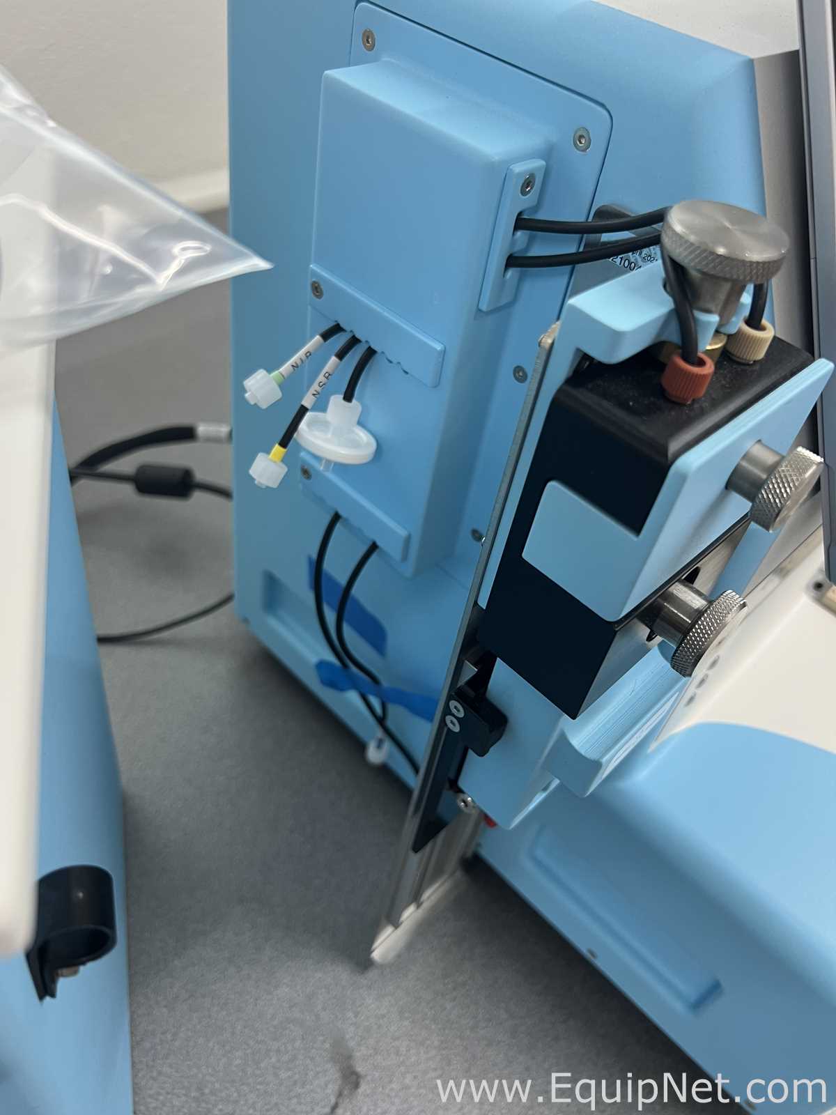S2 Genomics Singulator 100 Cell Isolator