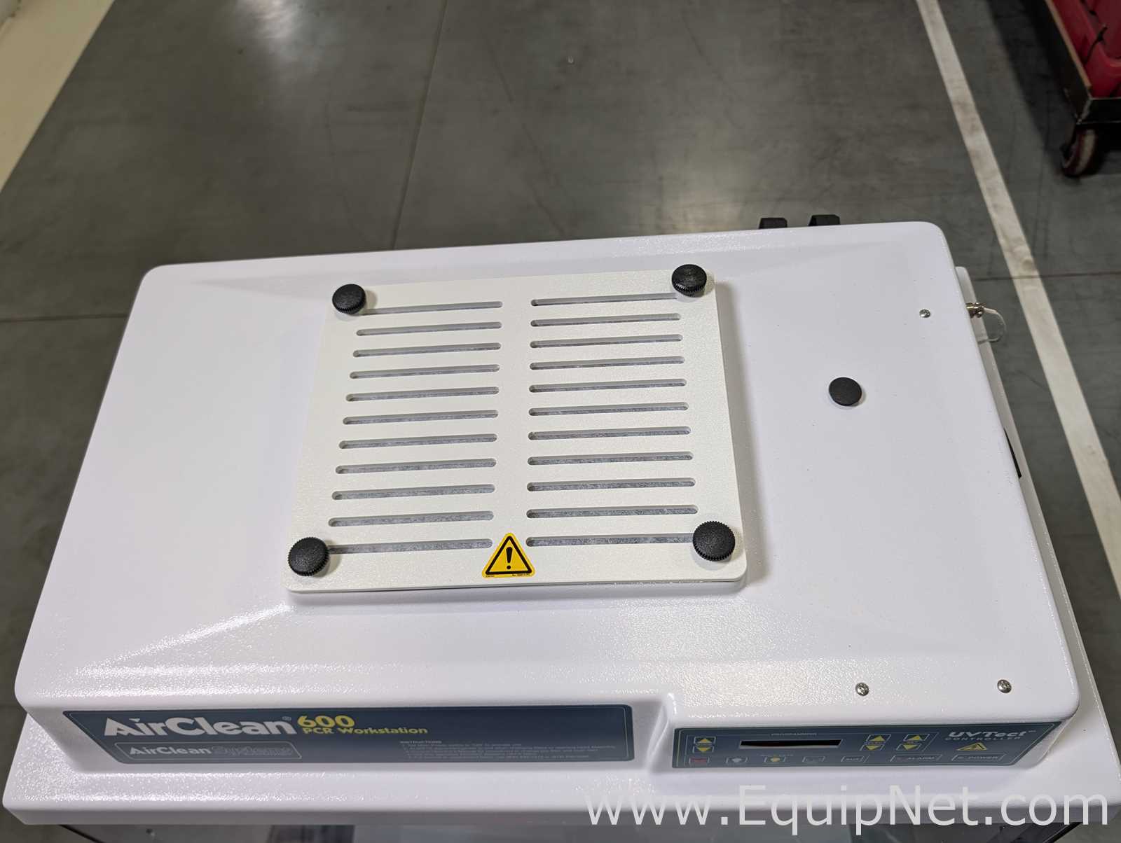 Air Clean Systems AC632TLFUVC Fume and Flow Hood