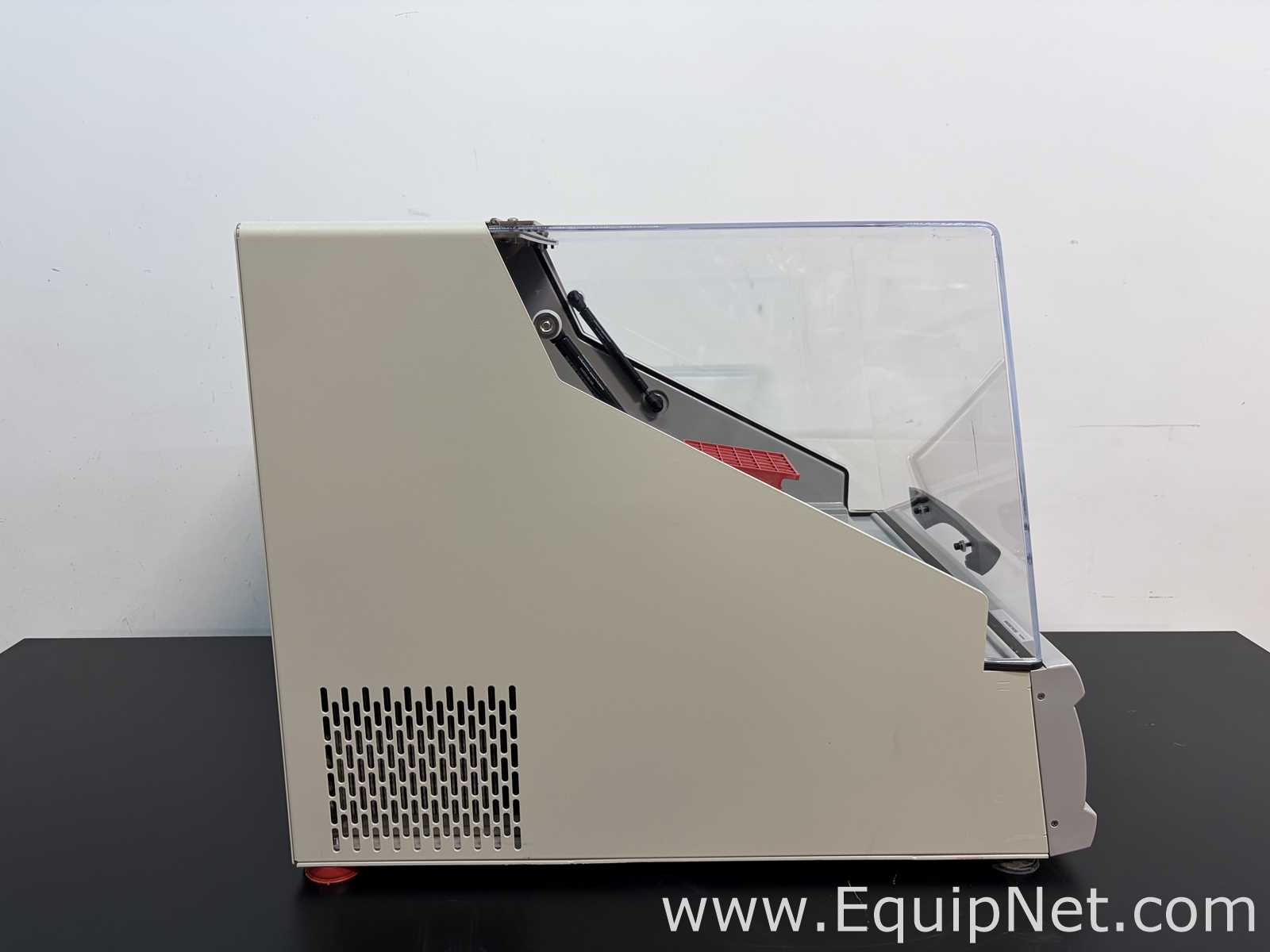 Agitador Eppendorf Excella E24R