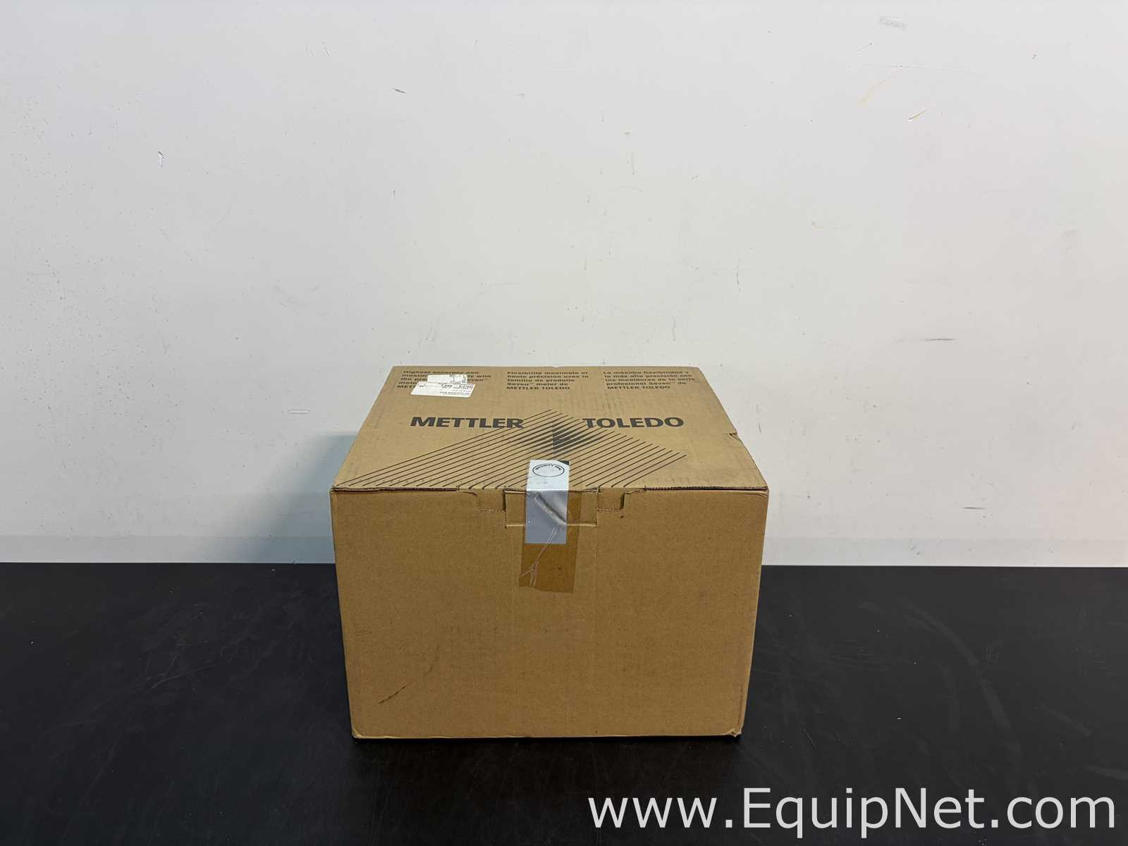 Medidor de pH Mettler Toledo SevenExcellence pH meter S400-uMix-Kit. Sem Uso