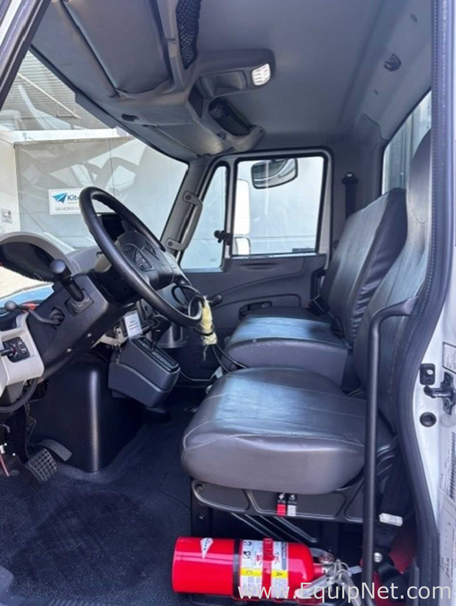 2016 International Refrigerated Box Truck with Lift Gate