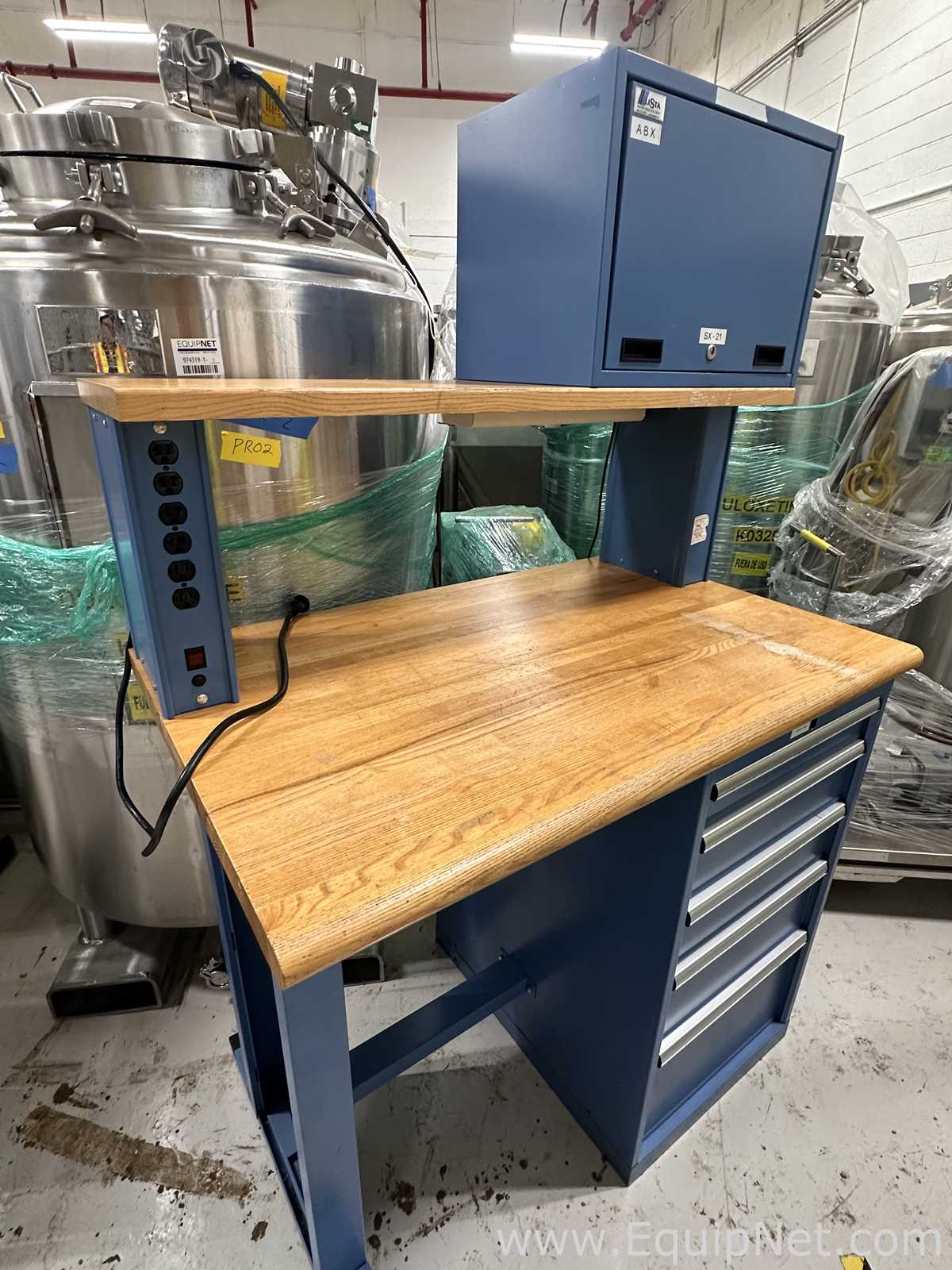 Lot of 2 Workbenches