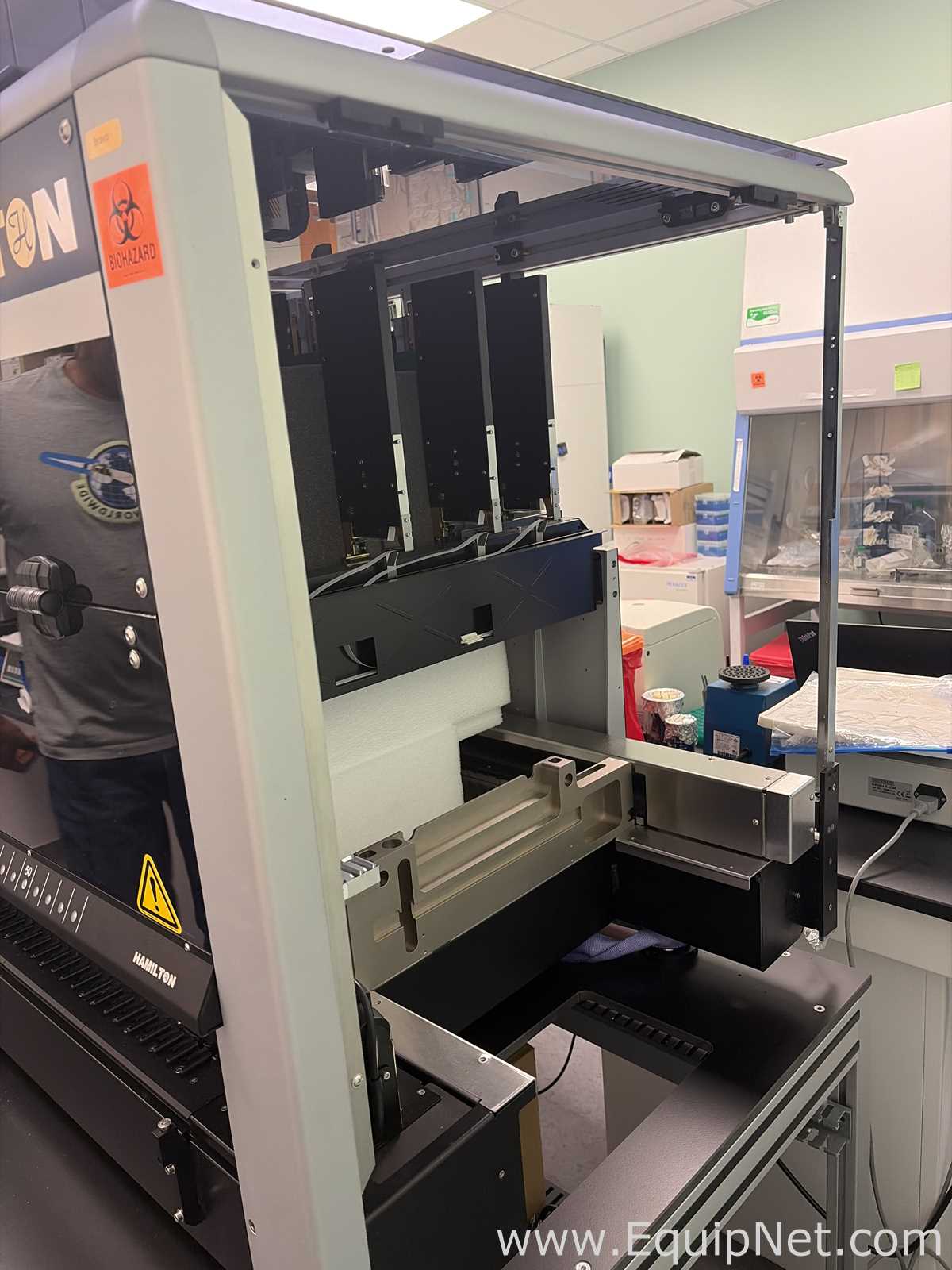 Manipulador de Líquidos Hamilton Microlab Star (173000)
