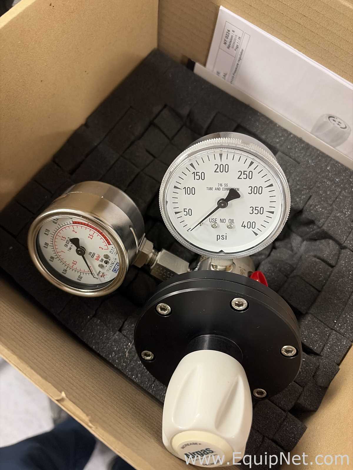 Regulador SMT/Airgas DL-DI235/Y121750S4GADPT-AL. Sem Uso