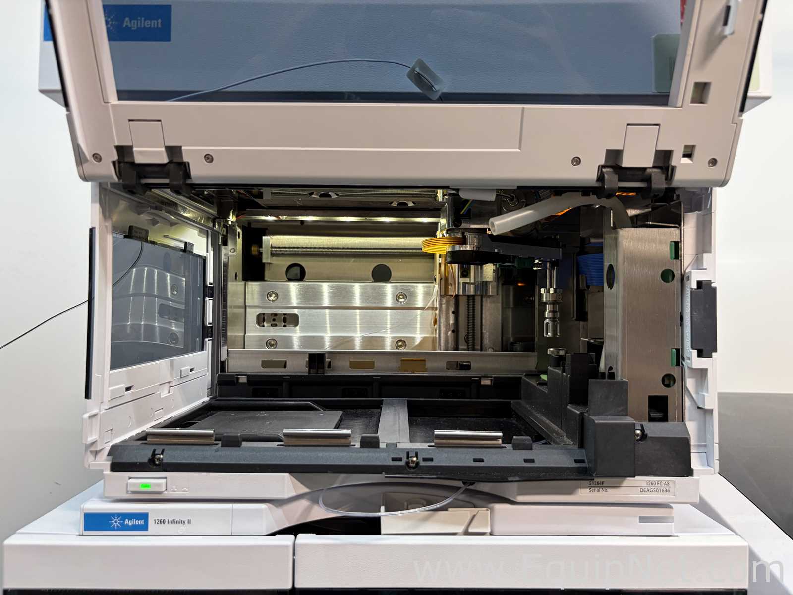 Agilent Technologies 1290 Infinity II HPLC System With 2 Multiple Wavelength Detectors