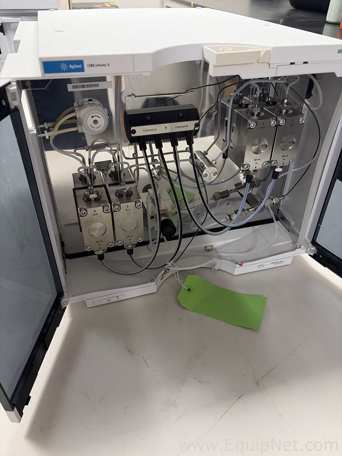 Sistema HPLC Agilent Technologies 1260 Infinity II