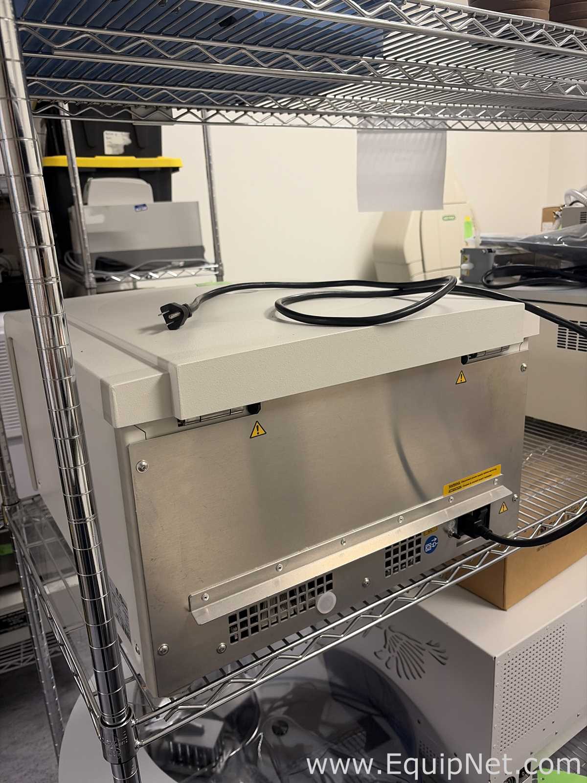 Centrífuga para Laboratórios Thermo Scientific Sorval ST 40
