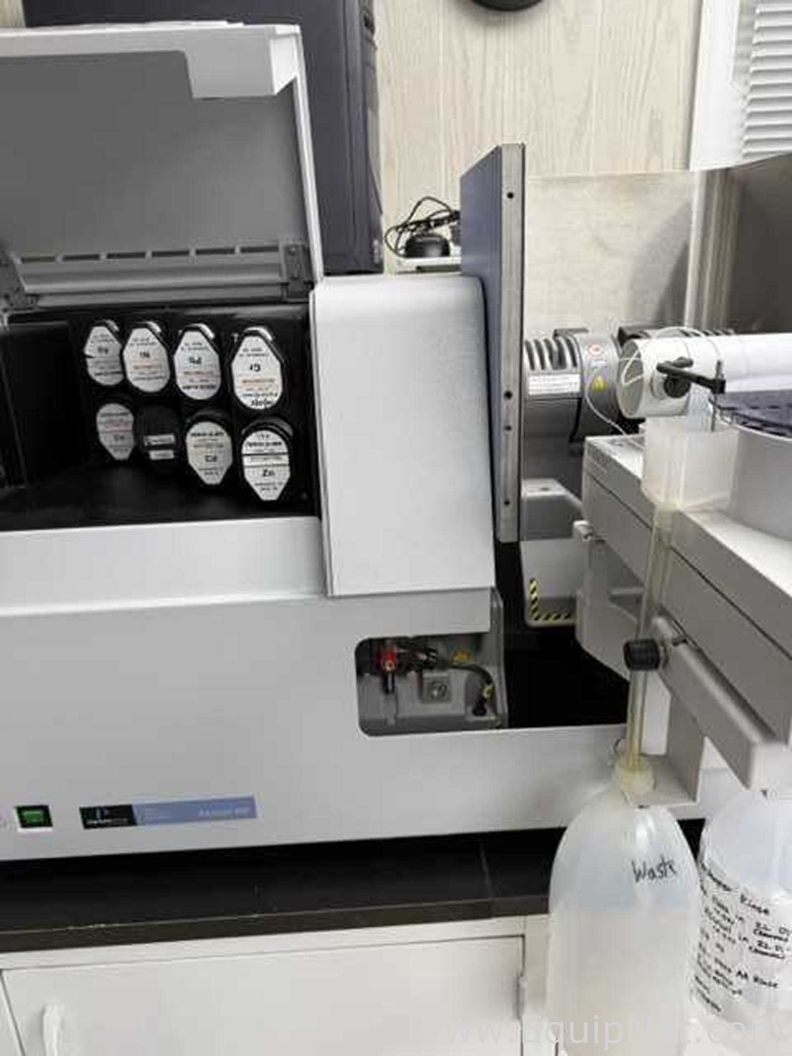 Espectrômetro de Absorção Atômica Perkin Elmer AAnalyst 800