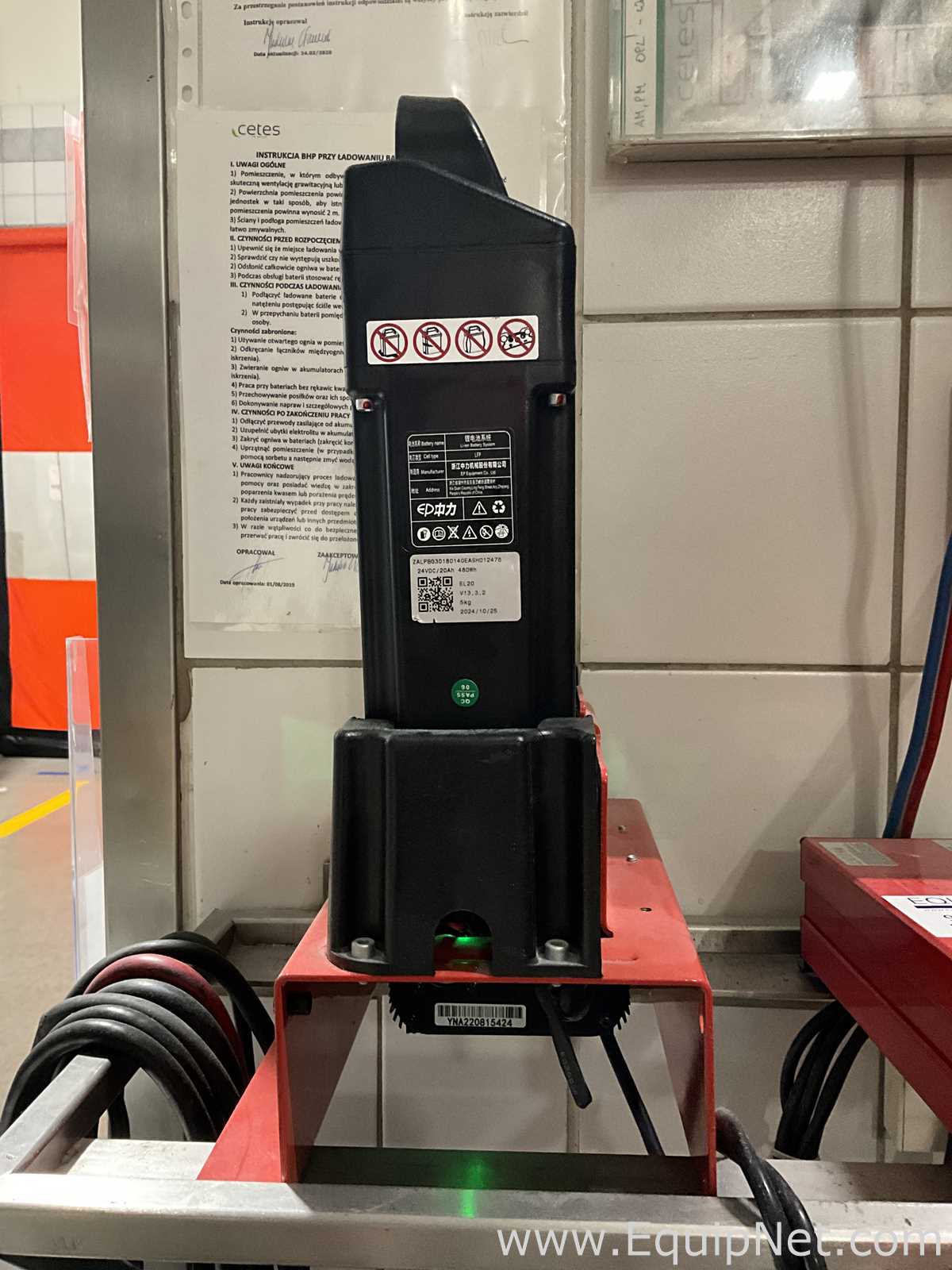 Carregador de Bateria EP Equipment LFP 24V/20Ah