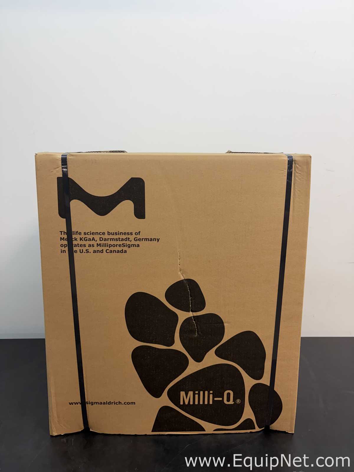 Sistema de Purificación y Destilación de Agua Millipore Milli-Q IQ 7000. Sin usar