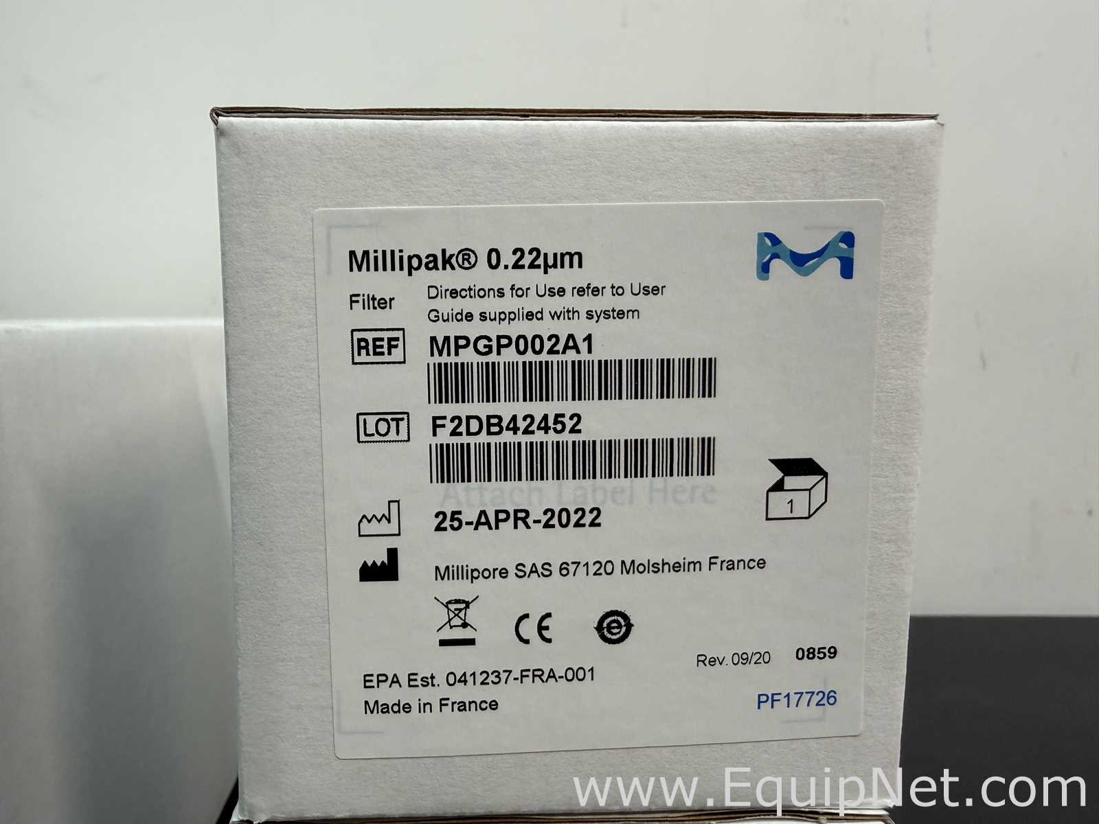 Unused Millipore Milli-Q IQ 7000 Laboratory Water Purification System With Accessories