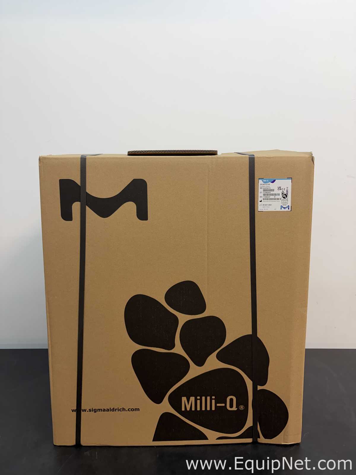Unused Millipore Milli-Q IQ 7000 Laboratory Water Purification System With Accessories