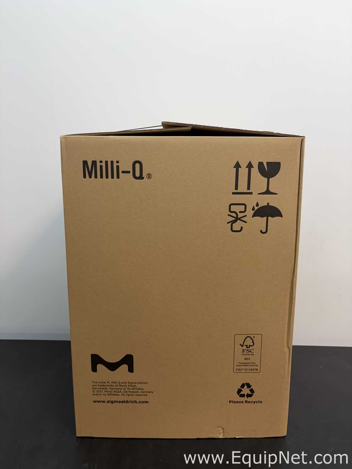 Unused Millipore Milli-Q IQ 7000 Laboratory Water Purification System With Accessories