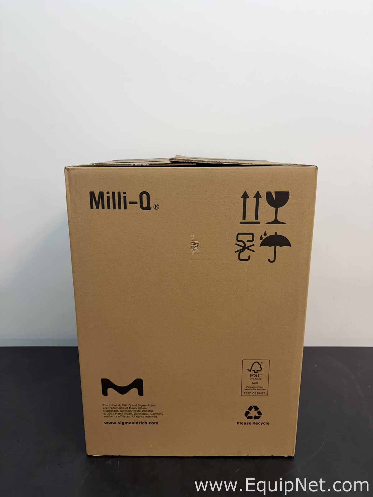 Unused Millipore Milli-Q IQ 7000 Laboratory Water Purification System With Accessories