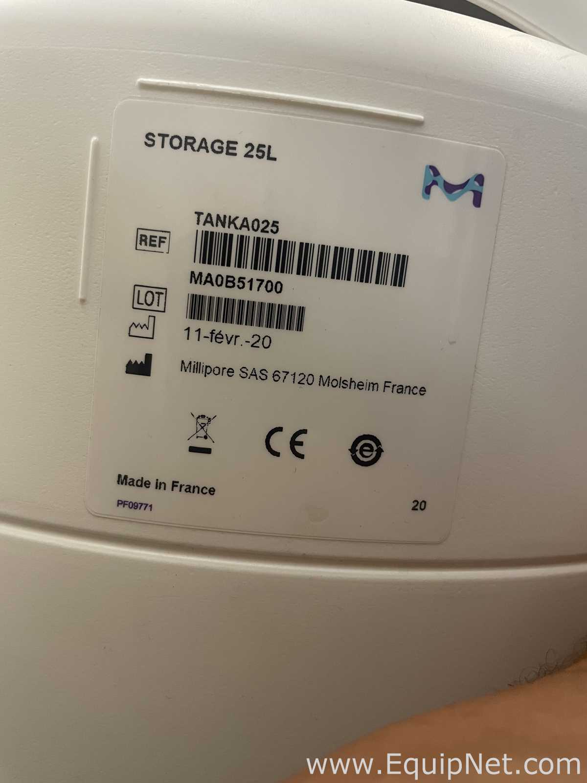 Milli-Q 2 E-Pods, IQ-7015 and a 25L Tank