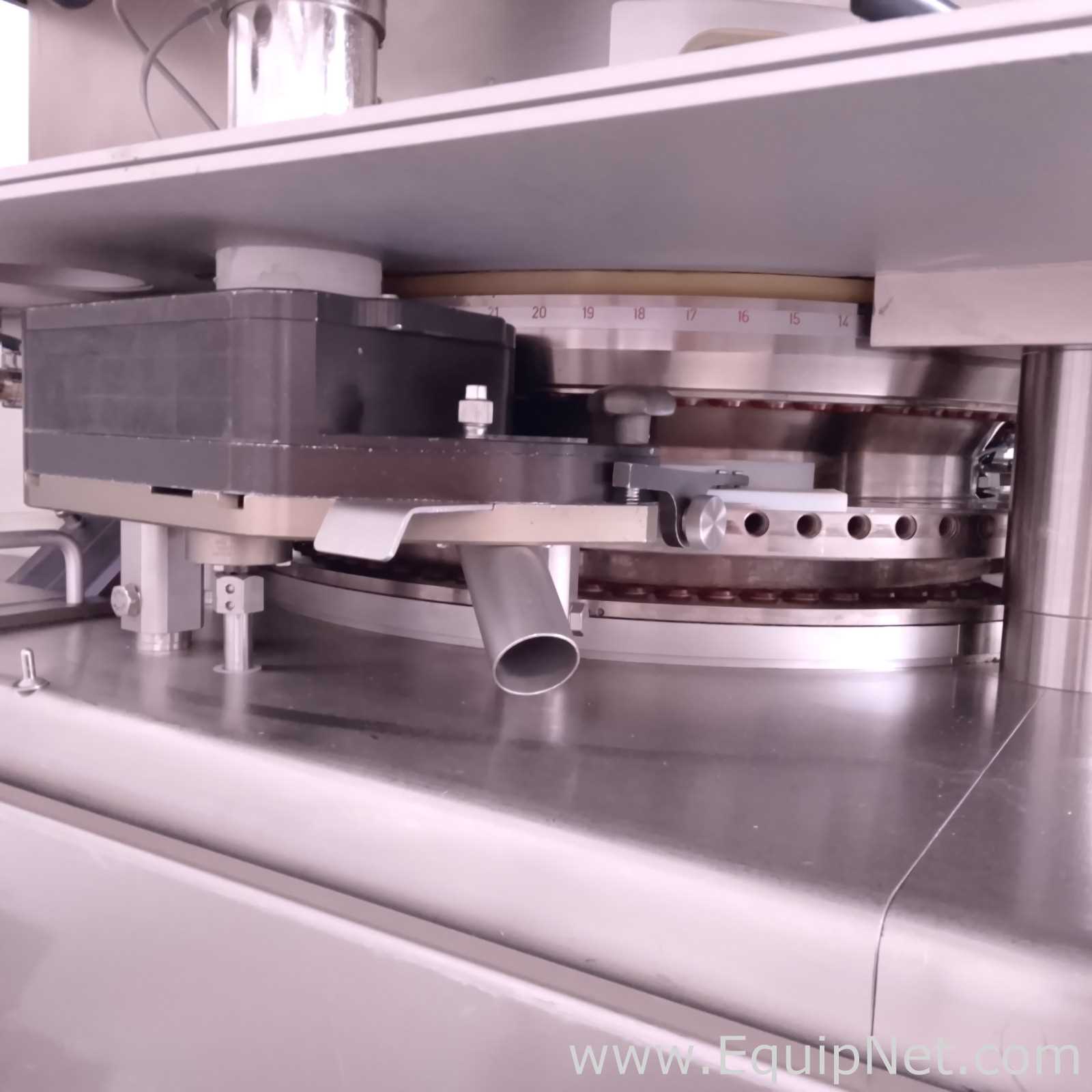 KILIAN MOD. T 400 - Rotary tablet press