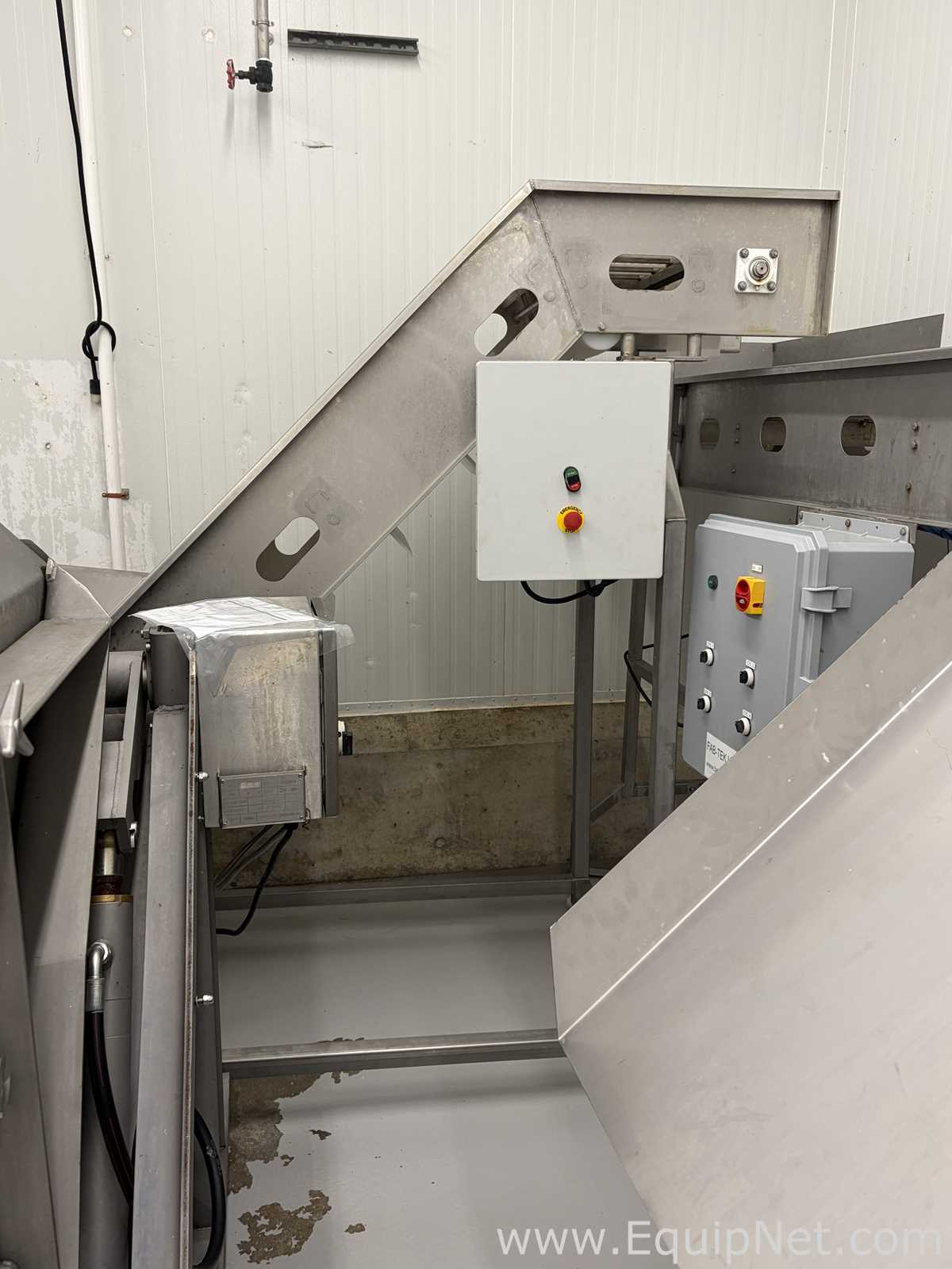 Flighted Incline Conveyor with Hopper