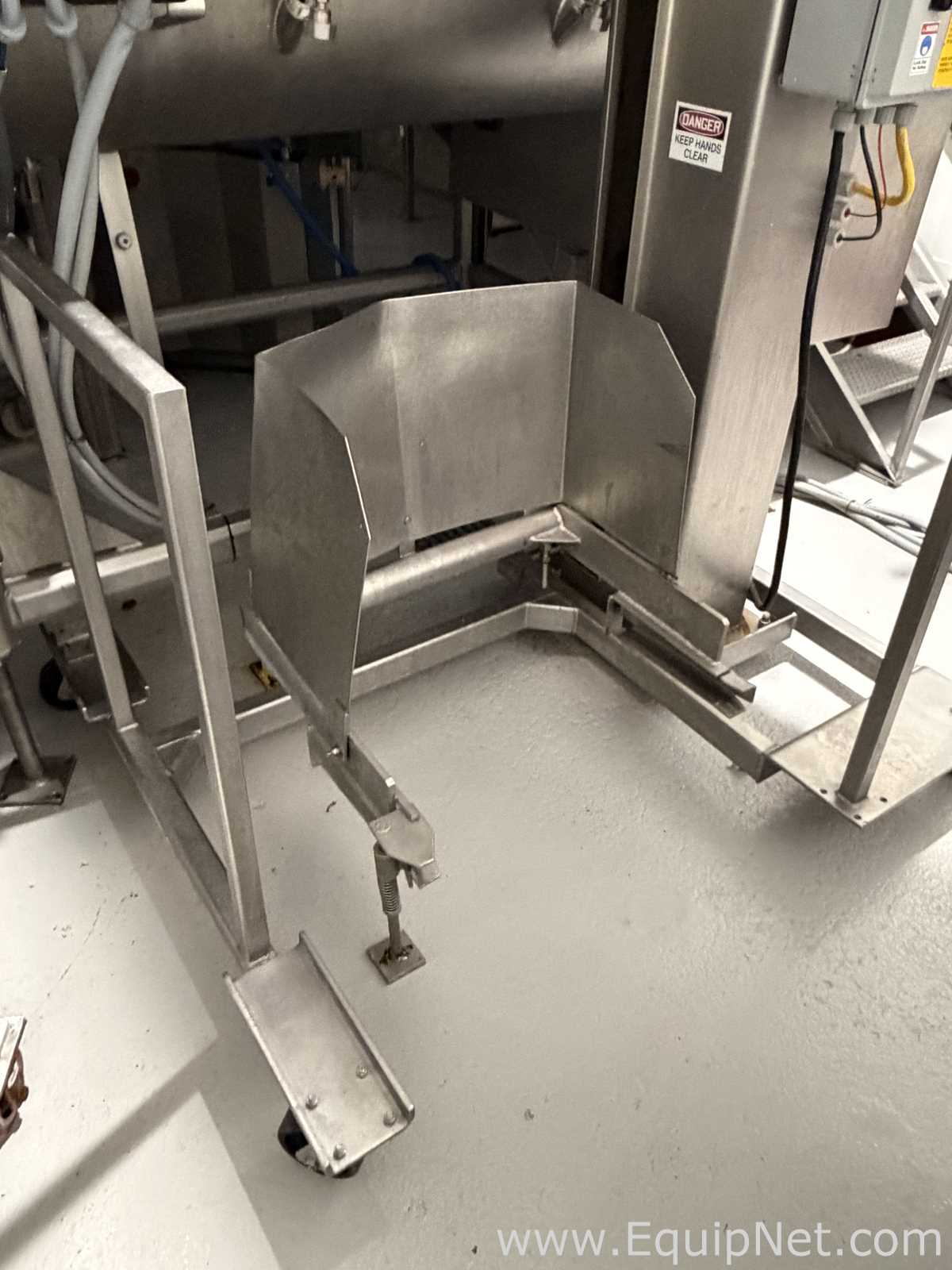 AMFEC American Food Equipment Model 2-3K Column Dumper