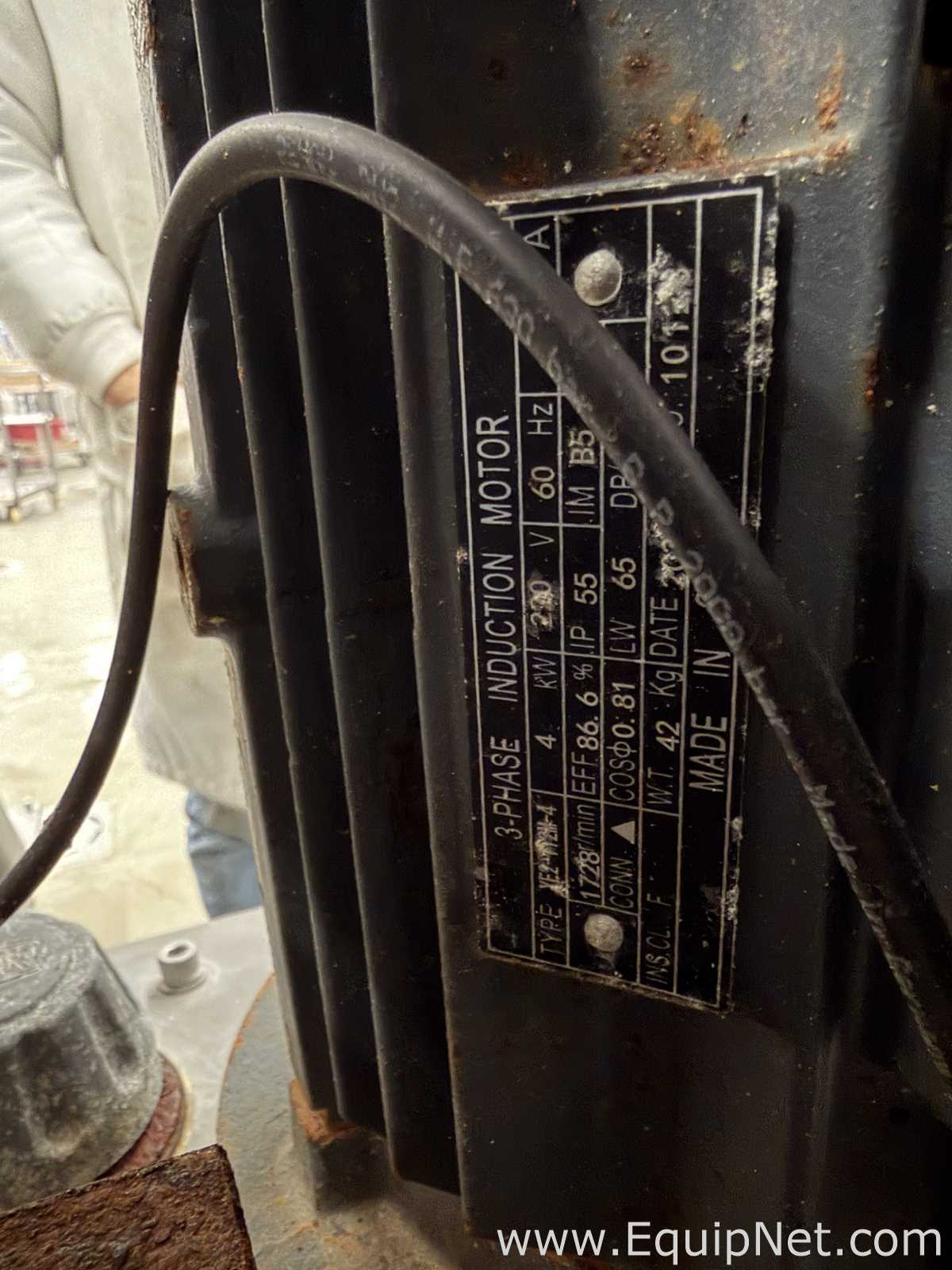 Hydraulic Tote Dumper