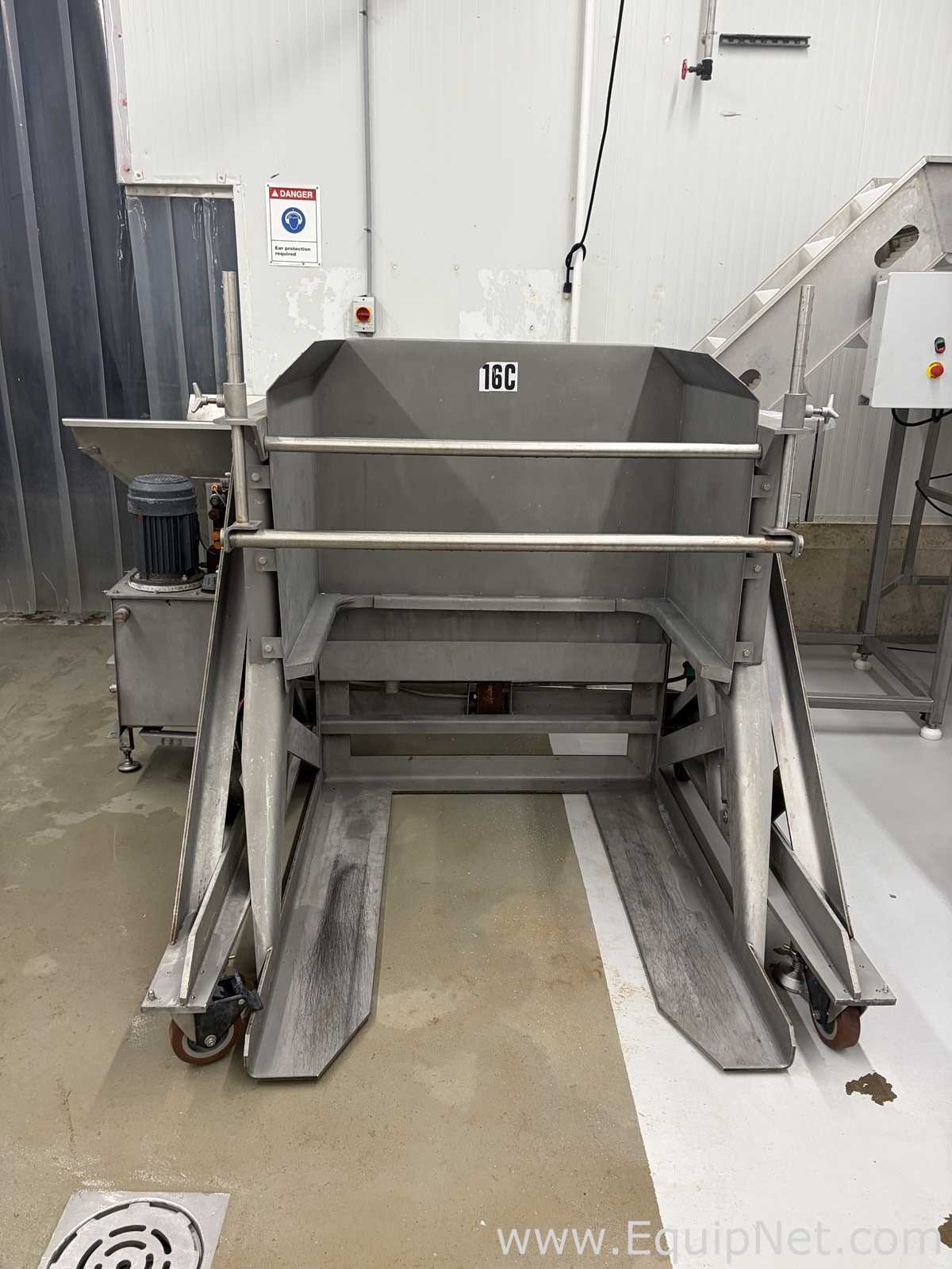 Hydraulic Tote Dumper