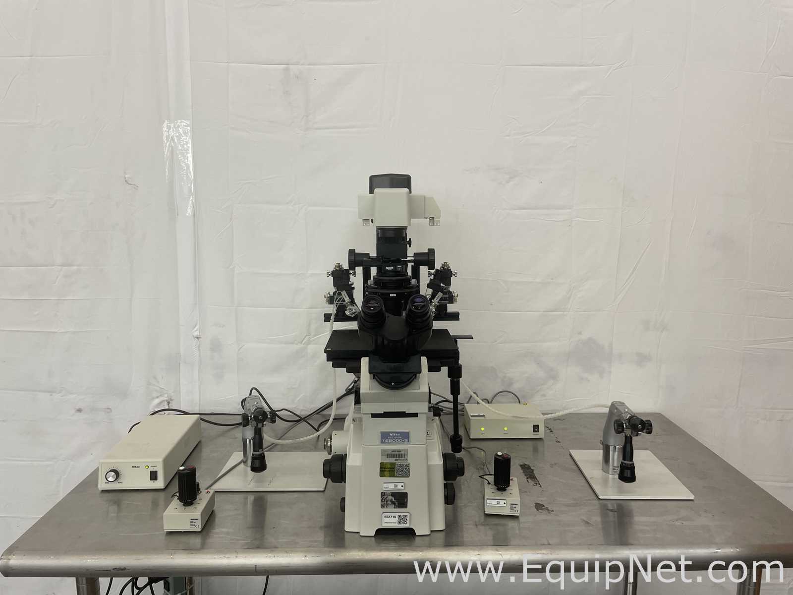 Nikon Eclipse TE2000-S Microscope With 4,10,20, and 40x Objectives