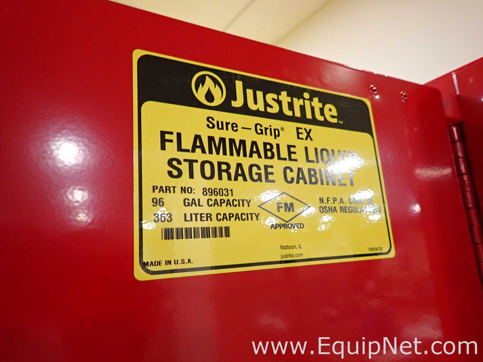 Lote de 2 Gabinetes de Almacenamiento de Inflamables JustRite Requisitos de aire 96 GALS.  96 Galones